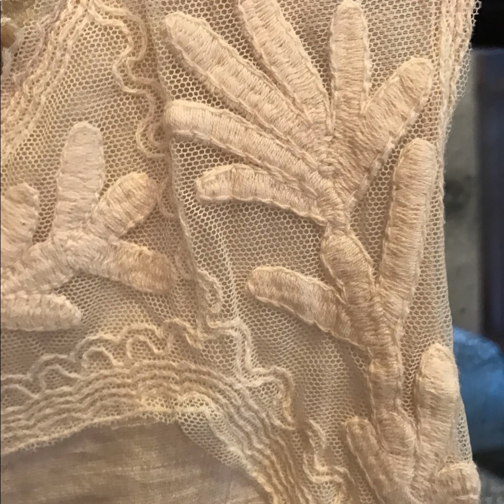 LACE BLOUSE - Picture 3 of 3